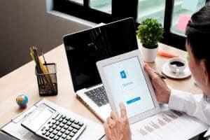 How to Change Email Signature in Outlook