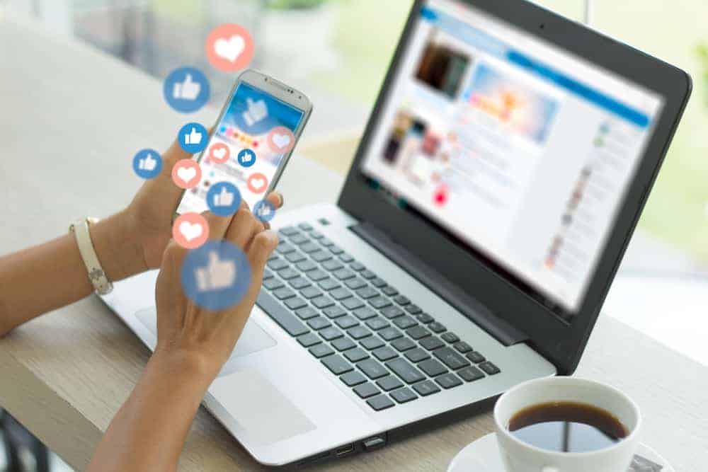 How to Restrict Someone on Facebook