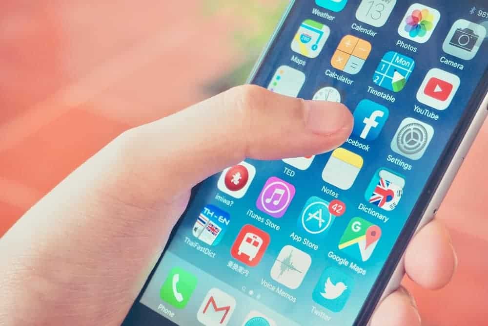 How to Update Facebook Apps for Android and iPhone Itechguides