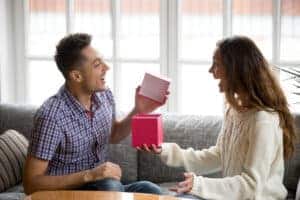5 Gift Ideas for Your Girlfriend