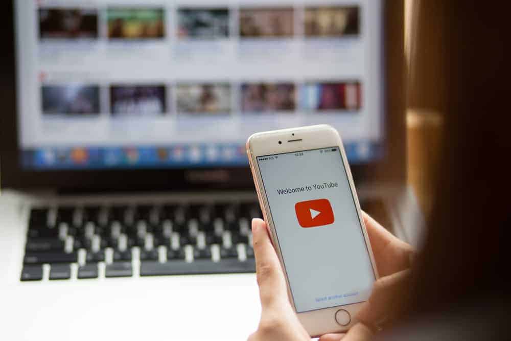 How to clear online youtube history on laptop