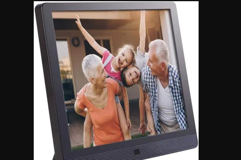 Gift ideas For Parents: Pix-Star 15 Inch Wi-Fi Cloud Digital Photo Frame 
