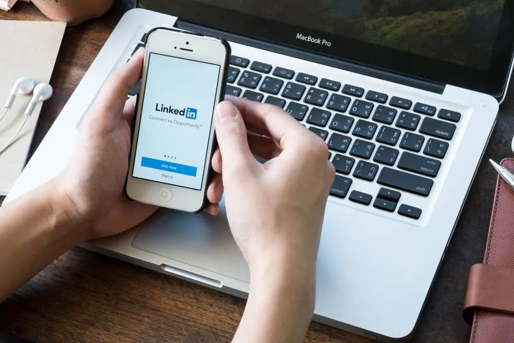 How to Tag Someone on LinkedIn