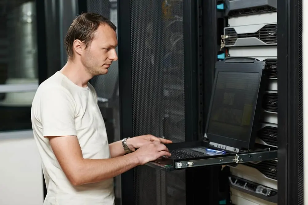 IPv4 vs IPv6 Explained and Compared