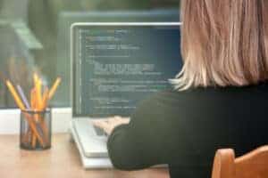How to Use PowerShell to Read Registry Values [10 Examples]
