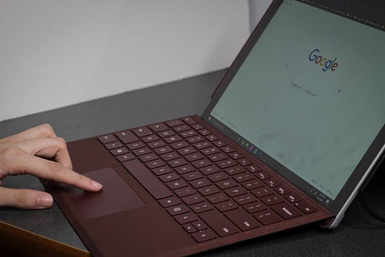 Microsoft Surface Pro 6 Review: A Worthy Surface Pro 5 Upgrade?