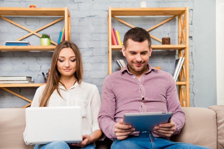 Tablet vs Laptop: Which is the Better Portable Computer?