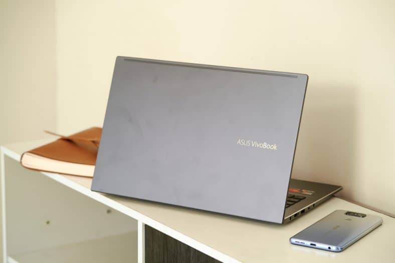 ASUS VivoBook S15 Review: A Near-perfect Ultrabook
