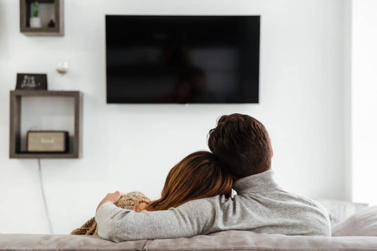 TCL 32S327 Review: One of TCL’s Finest Televisions