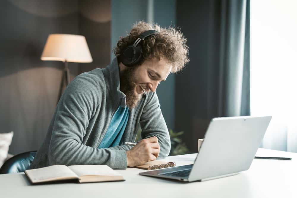 Dell Inspiron 1525 Review: An Old Laptop with Great Legacy! Dell Inspiron 1525 Review: An Old Laptop with Great Legacy!
