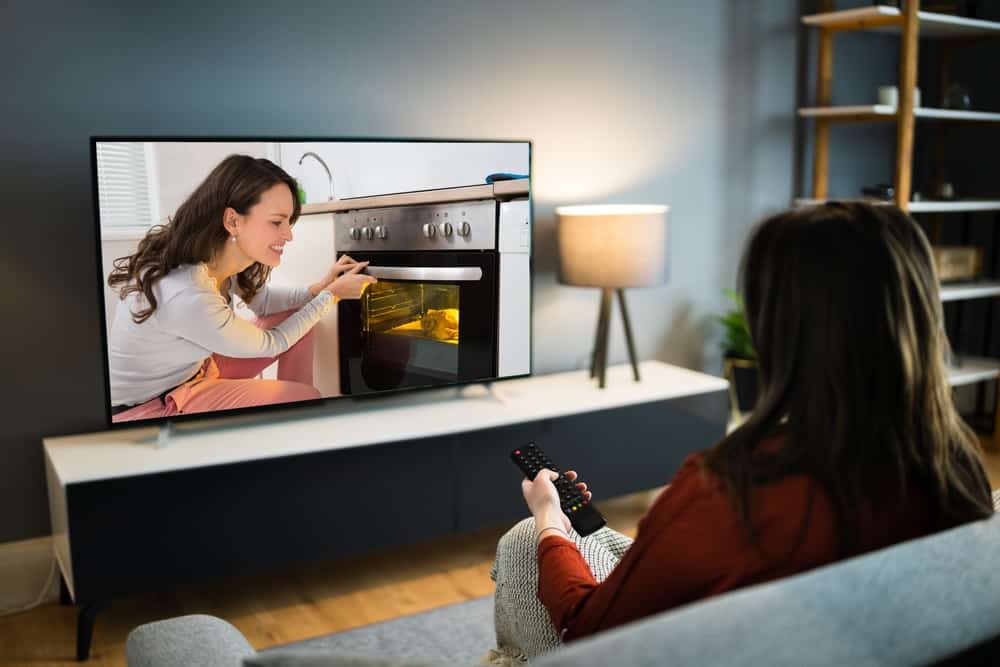 LG UN7300 Review The Best Budget 4k TV.