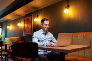 Dell Latitude E5500 Review: A Business Laptop for Basic Tasks