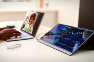 Dell XPS vs Latitude: Which is a Better Business Laptop?