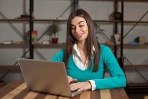 HP 14-dq2053cl Review: A Decent Budget Laptop