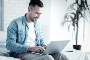 HP Laptop 15T DW200 Review: A Decent Laptop with Great Specs
