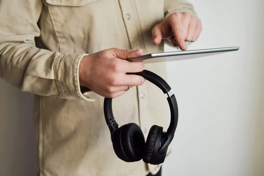 Plantronics BackBeat Pro 2 Specs