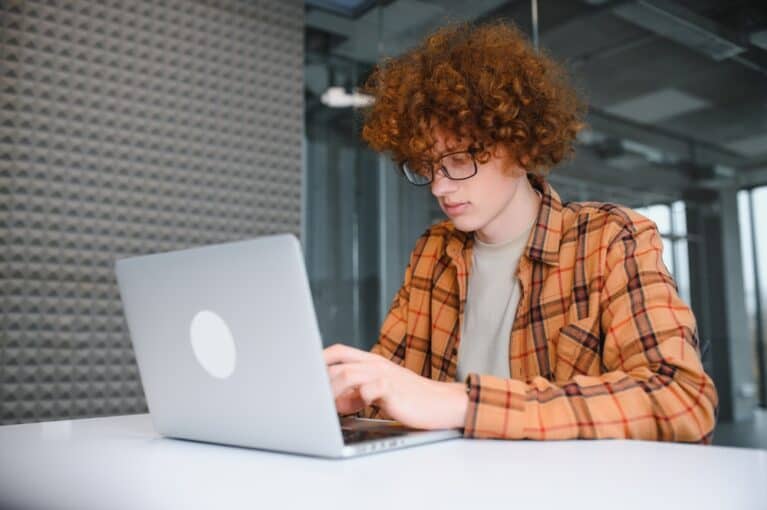 How to Change Desktop Icon Size in Ubuntu