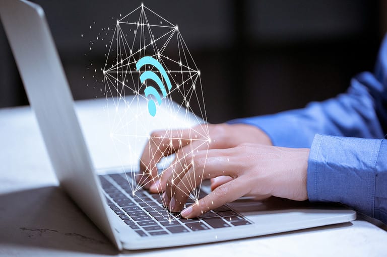 WiFi Sniffing Explained: Uncovering Wireless Networks for Analysis
